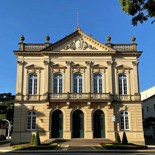 Câmara Municipal de Cunha: Conheça Este Importante Marco da Cidade Câmara Municipal de Cunha: Conheça Este Importante Marco da Cidade